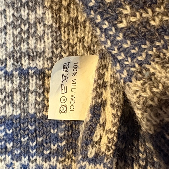 Wool Nordic Style Cardigan - Picture 5 of 5